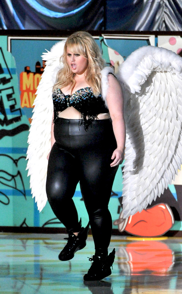Tess Holliday Amy Schumer And More Fight Against Victoria S Secret E Online Uk